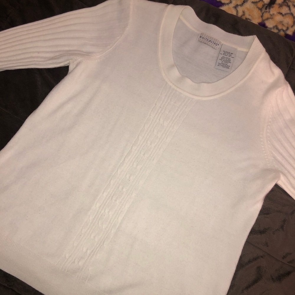 XL WHITE STAG SWEATER